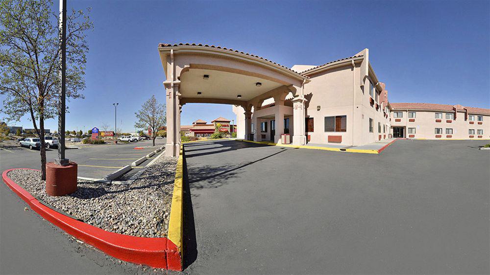 Quality Inn & Suites Albuquerque North Near Balloon Fiesta Park Eksteriør billede